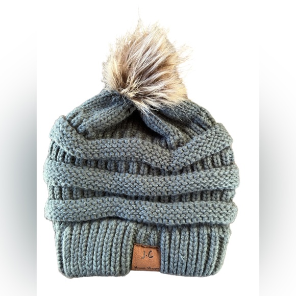 Dark Gray Beanie with Pom! - Picture 1 of 3
